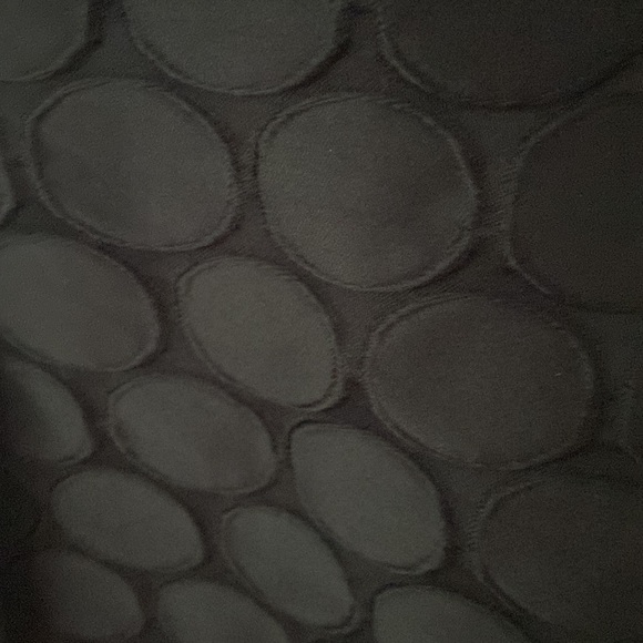 Beautiful black party dress in size 6 - Picture 9 of 9